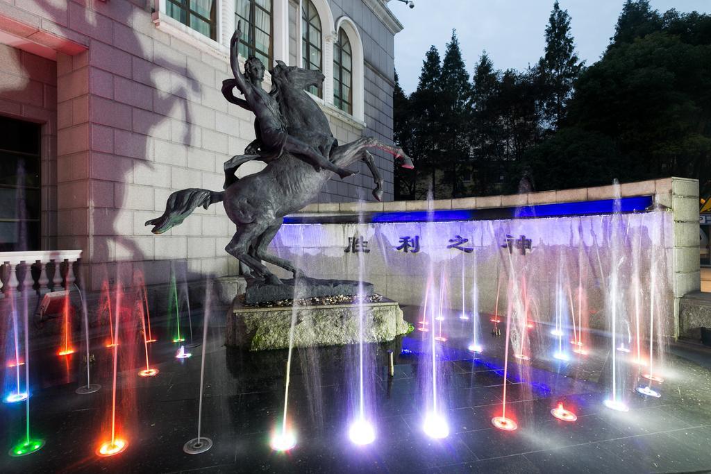 Anting Villa Hotel Shanghai Exteriör bild